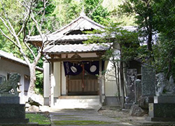 興神社